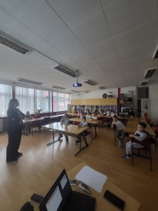 586397872_122198124824323465_1122210645953774793_n